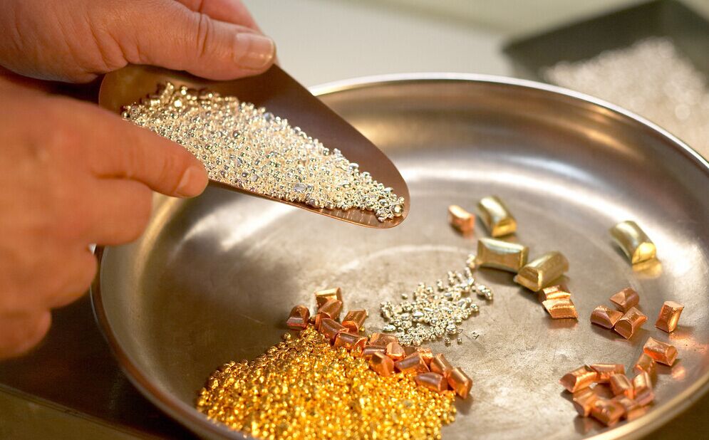 黄金TD和实物黄金哪个风险更高？