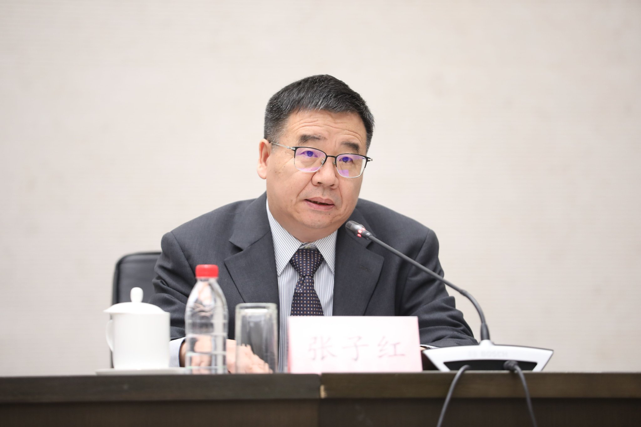 中国人民银行举行新闻发布会 介绍一次性信用修复政策有关情况