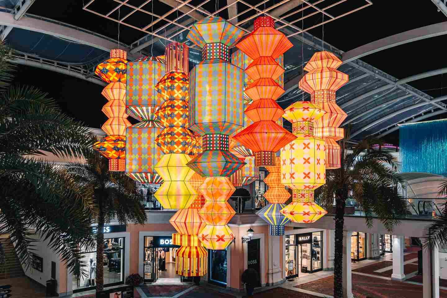 FV佛罗伦萨小镇启幕“年终奢宠季”，深化“文商旅体展”多元叙事