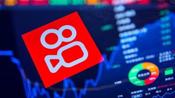 快手股价跳水盘中跌近6%，黑灰产攻击后冲上苹果免费榜第二图1