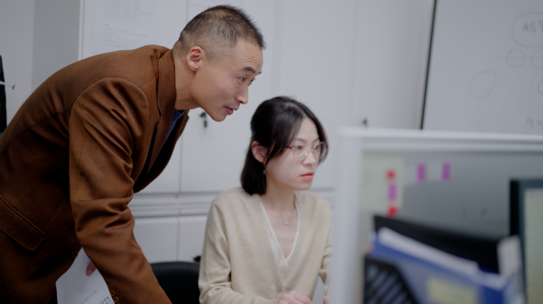 金融时报：央行人的“零点时刻”